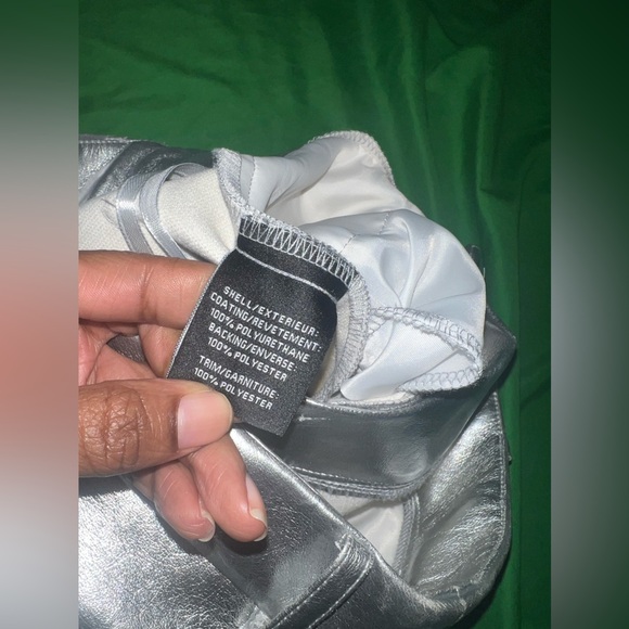 NWT 7 For All Mankind Silver Metallic Pencil Skirt size XS - Picture 9 of 9